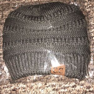 Original CC messy bun beanie